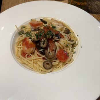 Whighams Wine Cellars - Linguine with scampi - Wine Bars Near Me - Edinburgh, EDH Whighams Wine Cellars - Linguine with scampi - Wine Bars Near Me - Edinburgh, EDH