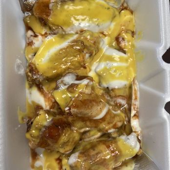 big shot bobs - 6 bone-in wings with three rivers sauce - Chicken Wings Near Me - White Oak, Pennsylvania