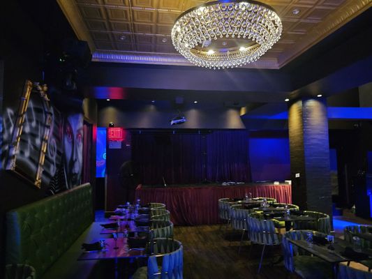 The Newsroom by null