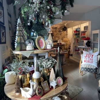 Oakland Inside & Out - Its great here at Christmas! - Gift Shops Near Me - New Albany, Ohio Oakland Inside & Out - Its great here at Christmas! - Gift Shops Near Me - New Albany, Ohio
