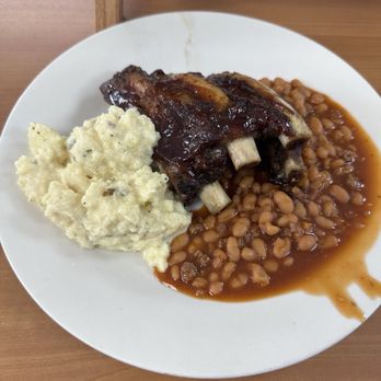 Soul Cafe - Rib plate with potato salad and baked beans - Soul Food Near Me - Holly Grove, Arkansas Soul Cafe - Rib plate with potato salad and baked beans - Soul Food Near Me - Holly Grove, Arkansas