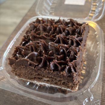 Roxy’s Cafe & Bakery - Chocolate Eclair cake! Surprisingly good!!! - Bakeries Near Me - San Antonio, Texas Roxy’s Cafe & Bakery - Chocolate Eclair cake! Surprisingly good!!! - Bakeries Near Me - San Antonio, Texas