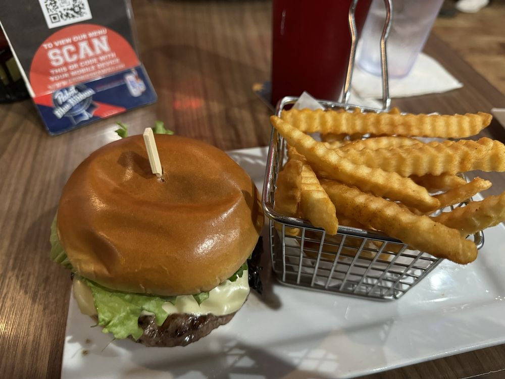 CRONIES BAR & GRILL Updated September 2024 271 Photos & 336 Reviews