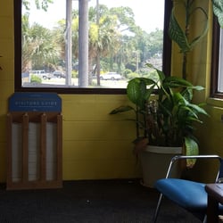 Diamond Care Car Wash - Inside waiting area