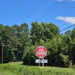 AA Farms - Sigh on road