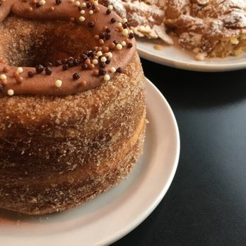 Art Is In Bakery - Kronut ans almond croissant - Bakeries Near Me - Ottawa, Ontario Art Is In Bakery - Kronut ans almond croissant - Bakeries Near Me - Ottawa, Ontario