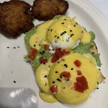 Caffe Luna Rosa - Avocado Toast Eggs Benedict - Italian Near Me - Delray Beach, Florida
