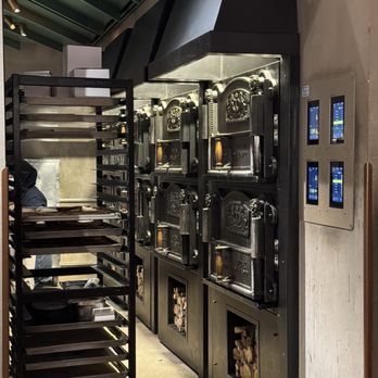 Starbucks Reserve Roastery Chicago - Ovens - Coffee Roasteries Near Me - Chicago, Illinois Starbucks Reserve Roastery Chicago - Ovens - Coffee Roasteries Near Me - Chicago, Illinois