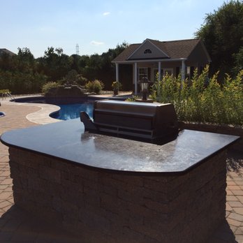 Creative Countertops - Brown Granite Barbecue Top - Kitchen & Bath Near Me - Kenilworth, New Jersey