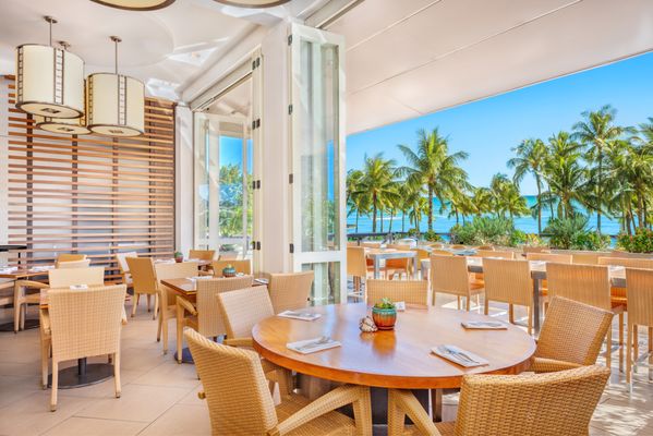 Hyatt Regency Waikiki Beach Resort and Spa by null