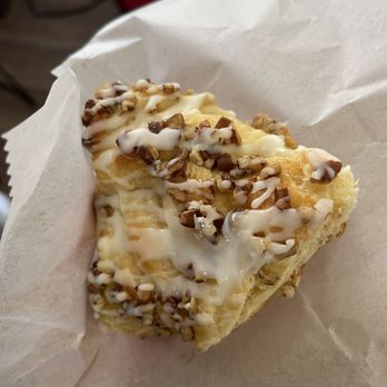 Red June Cafe - Pecan Coffee Cake - Coffee & Tea Near Me - Chicago, Illinois