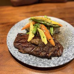 Century Bar & Grill - Steak and veggies