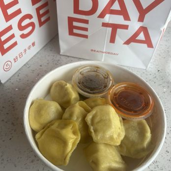 Nice Day Chinese - Steamed Chicken Dumplings (8 pc) - Szechuan Near Me - New York, New York Nice Day Chinese - Steamed Chicken Dumplings (8 pc) - Szechuan Near Me - New York, New York