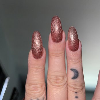 A-List Nails Spa - Very crooked pointer finger. - Nail Salons Near Me - Fullerton, California A-List Nails Spa - Very crooked pointer finger. - Nail Salons Near Me - Fullerton, California
