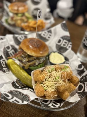 Drafts Burger Bar by null