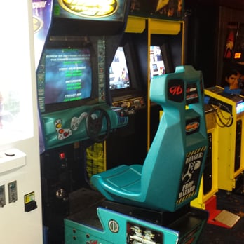 Galaxy Theatres Austin - Small arcade section...even pinball! - Cinema Near Me - Austin, Texas Galaxy Theatres Austin - Small arcade section...even pinball! - Cinema Near Me - Austin, Texas