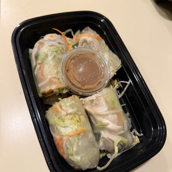 Veranda Kitchen & Bar - Chicken summer rolls - Vietnamese Near Me - Coral Springs, Florida Veranda Kitchen & Bar - Chicken summer rolls - Vietnamese Near Me - Coral Springs, Florida