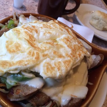 Sam & George's - Mozzarella Italian sausage green bell peppers tomatoes and egg white skillet. - Breakfast & Brunch Near Me - Chicago, Illinois