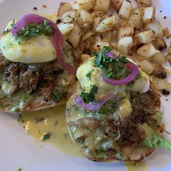 Beach Plum Kitchen - Carnitas Benedict - New American Near Me - Carlsbad, California