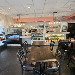Root 2 Rise - Modest amount of tables, all clean