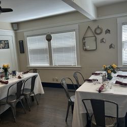 Mangia Mi - Larger dining area for about 18-20 guests