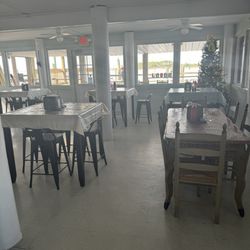 Dockside Seafood Restaurant - Inside