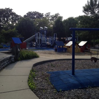 Mitchell Park - Parks Near Me - Deerfield, Illinois Mitchell Park - Parks Near Me - Deerfield, Illinois