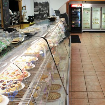 Stone Crock Bakery - Interior - Coffee & Tea Near Me - St. Jacobs, Ontario