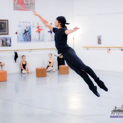 Victoria International Ballet Academy - Male techniques