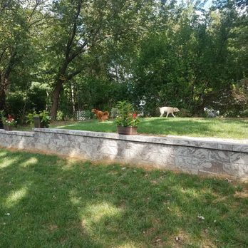 CedarGrove - Retaining wall - Landscaping Near Me - Alexandria, Virginia CedarGrove - Retaining wall - Landscaping Near Me - Alexandria, Virginia