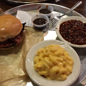 City Barbeque - Brisket sandwich platter with baked beans and Mac and cheese - Barbeque Near Me - Cary, North Carolina City Barbeque - Brisket sandwich platter with baked beans and Mac and cheese - Barbeque Near Me - Cary, North Carolina