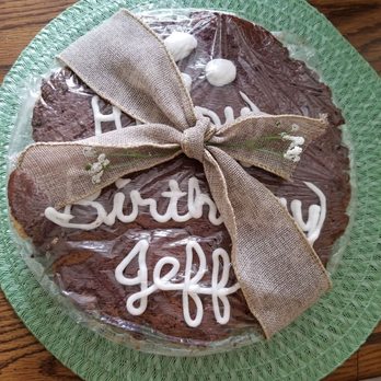 Sweet Thangs Desserts and More - Vanilla cupcakes with chocolate icing. All Keto - Desserts Near Me Sweet Thangs Desserts and More - Vanilla cupcakes with chocolate icing. All Keto - Desserts Near Me