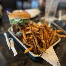 Derailed Taphouse - Stroudburger