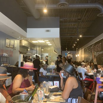 Gochas Breakfast Bar | Cascade - Inside - Open Kitchen - Wine Bars Near Me - Atlanta, Georgia Gochas Breakfast Bar | Cascade - Inside - Open Kitchen - Wine Bars Near Me - Atlanta, Georgia