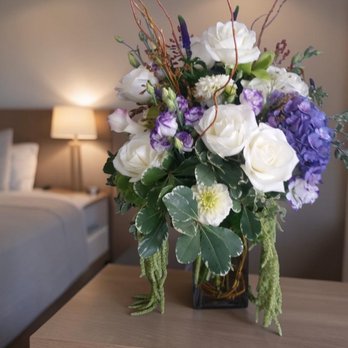 Parisian Florist - Vase of flowers for a hotel stay. - Florists Near Me - Los Angeles, California Parisian Florist - Vase of flowers for a hotel stay. - Florists Near Me - Los Angeles, California