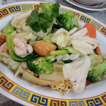 Pho So 1 - Pan fried seafood noodle - Vietnamese Near Me - Van Nuys, California