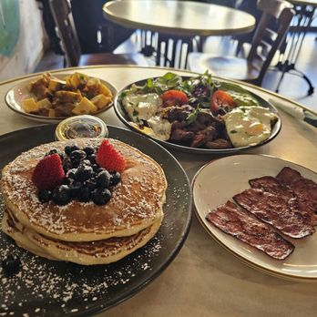 Boca Del Cielo - Cafes Near Me - Brooklyn, New York