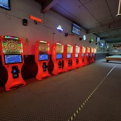 Pitcher's Pub - All the darts