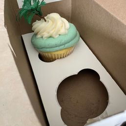 Vanilla on vanilla cupcake