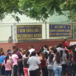 Vermont Avenue Elementary School - After school, a big crowd!!!