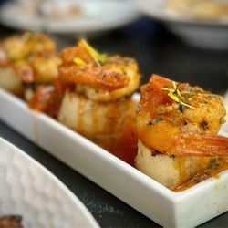 The Walnut Tavern Bar & Grill - Shrimp Gambas