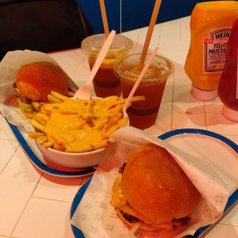 Honbo - Honbo 1.5, Cheese Fries, Cheeseburger, and Apple Pie Iced Tea - Burgers Near Me - Hong Kong, HK