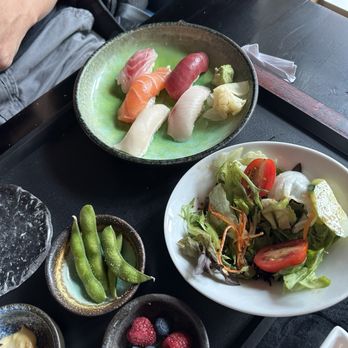 Honshu - Sushi SET with "premium" sushi which has no different than the regular combo. - Sushi Bars Near Me - Jersey City, New Jersey Honshu - Sushi SET with "premium" sushi which has no different than the regular combo. - Sushi Bars Near Me - Jersey City, New Jersey
