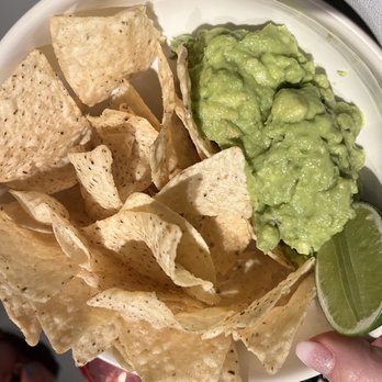 LMNO - Guacamole - Mexican Near Me - Philadelphia, Pennsylvania LMNO - Guacamole - Mexican Near Me - Philadelphia, Pennsylvania