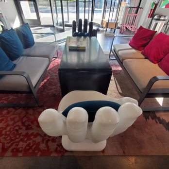 Moxy Chicago Downtown - Seating Area in lobby - Hotels Near Me - Chicago, Illinois Moxy Chicago Downtown - Seating Area in lobby - Hotels Near Me - Chicago, Illinois