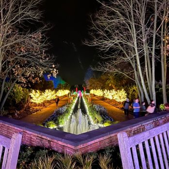 Daniel Stowe Botanical Garden - Christmas lights - Botanical Gardens Near Me - Belmont, North Carolina Daniel Stowe Botanical Garden - Christmas lights - Botanical Gardens Near Me - Belmont, North Carolina