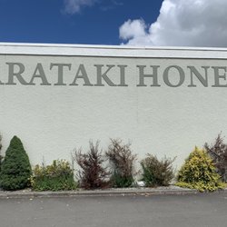 Arataki Honey - Outside sign