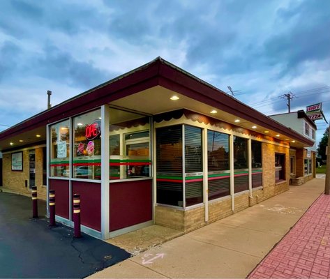 Luigi's Pizza Kitchen by null