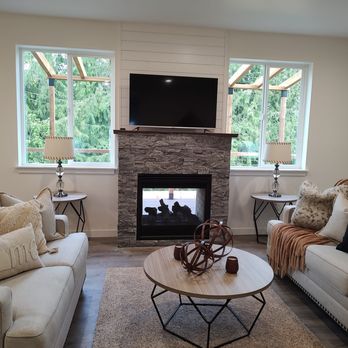 Tj's Design & Staging - Love this rustic living room! - Interior Design Near Me - Bremerton, Washington Tj's Design & Staging - Love this rustic living room! - Interior Design Near Me - Bremerton, Washington