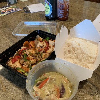 Kachai Thai Kitchen - Cashew Chicken & Green Curry Chicken with Jasmine white rice - Thai Near Me - Poulsbo, Washington Kachai Thai Kitchen - Cashew Chicken & Green Curry Chicken with Jasmine white rice - Thai Near Me - Poulsbo, Washington